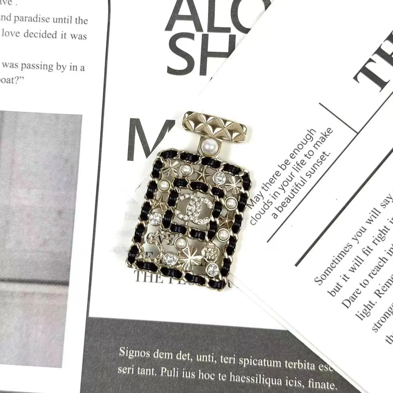 Pre-owned CHANEL metals Bag Accessories Elegant Brooch