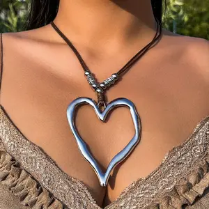 Bohemian Women Hollow Heart Pendant Vintage Silvery Exaggerated Long Sweater Chain Fashionable Handmade Silvery Beads Necklace Adjustable Ethnic Vacation Travel Beach Necklace Jewelry