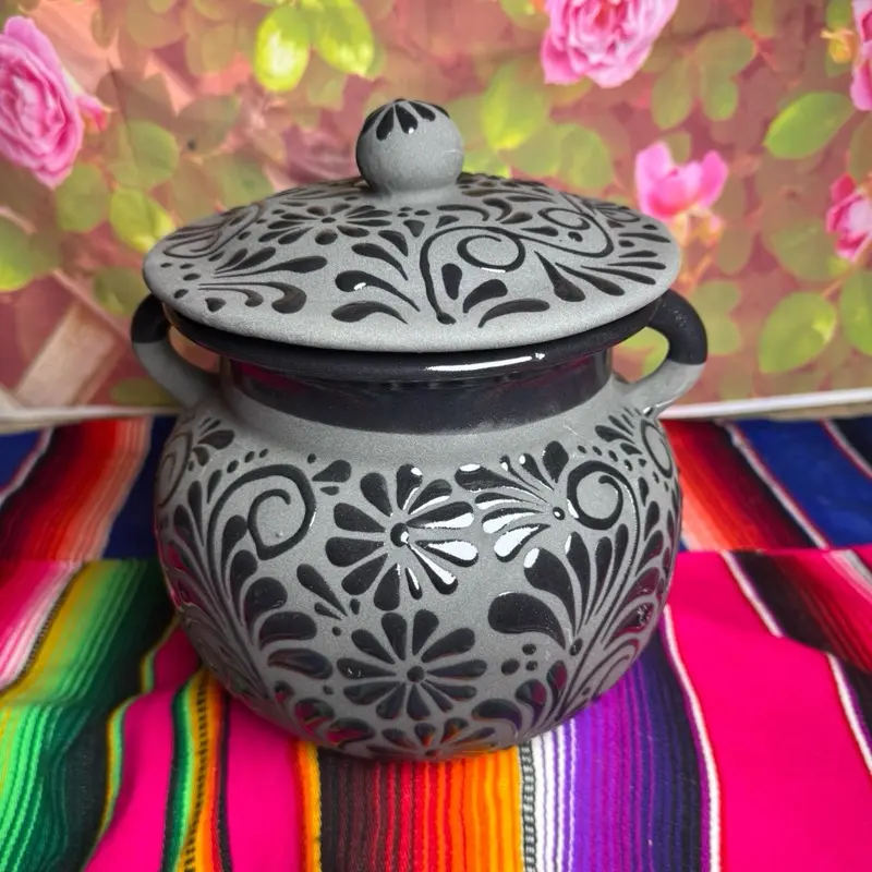 Bean pot estilo cielito lindo color negro Bean pot estilo cielito lindo color negro