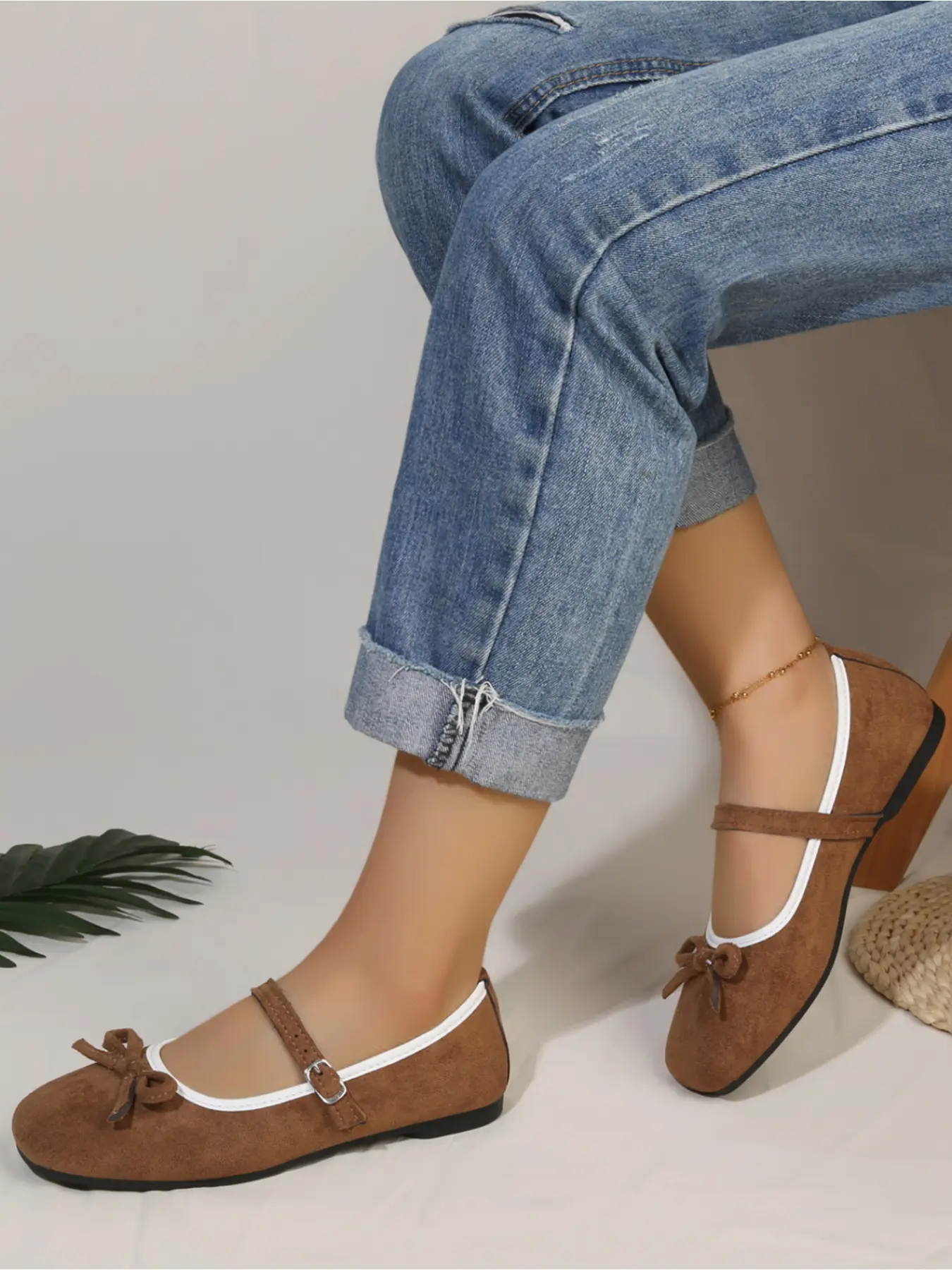 Ladies' suede Mary Jane flat shoes with bow tie and single strap, retro college style shallow mouth shoes, Casual Shoes