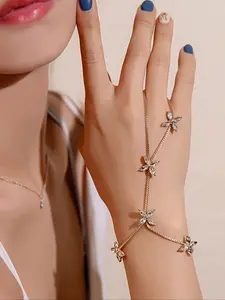 Elegant Zircon Flower Bracelet for Women, Fashionable Daily Party Accessory, Stylish Jewelry Gift Idea, Perfect for Special Occasions