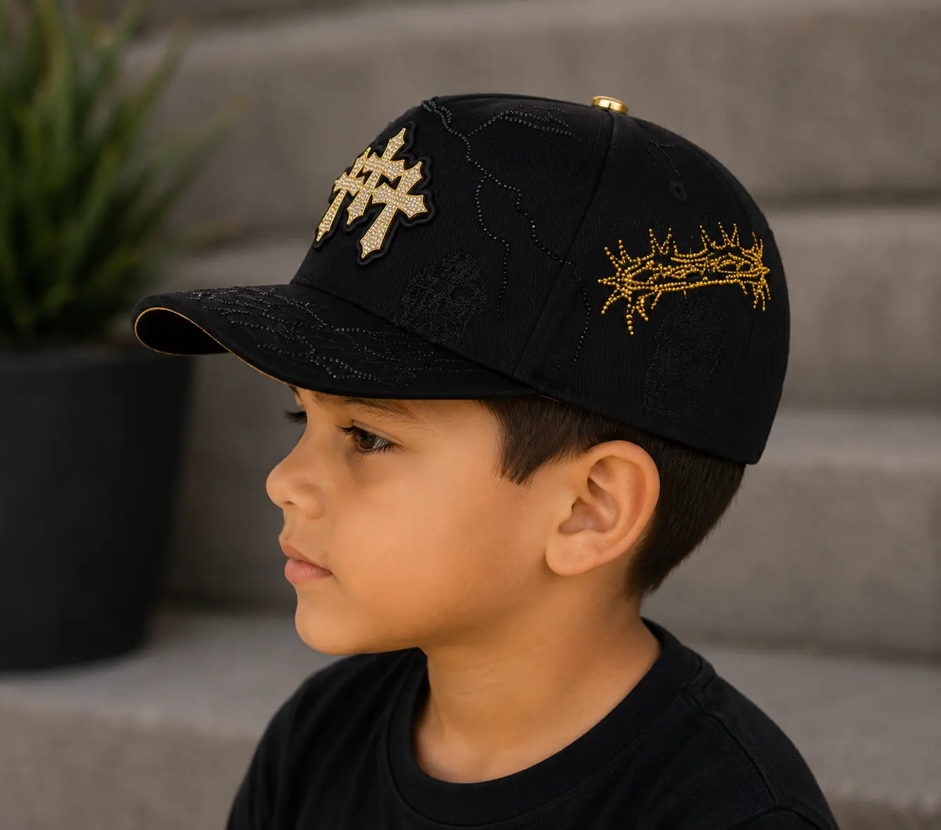 For kid 3 cruces blk gold crystal (small fit)