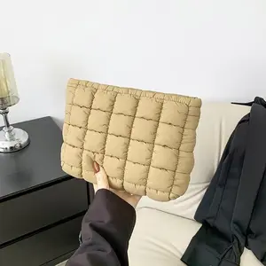 Stylish Wrinkled Cosmetic Pouch, Versatile Small Makeup Bag For Women, 2026 New Fashion Casual Handbag, Multi-purpose Mini Clutch Purse For Daily Use & Travel