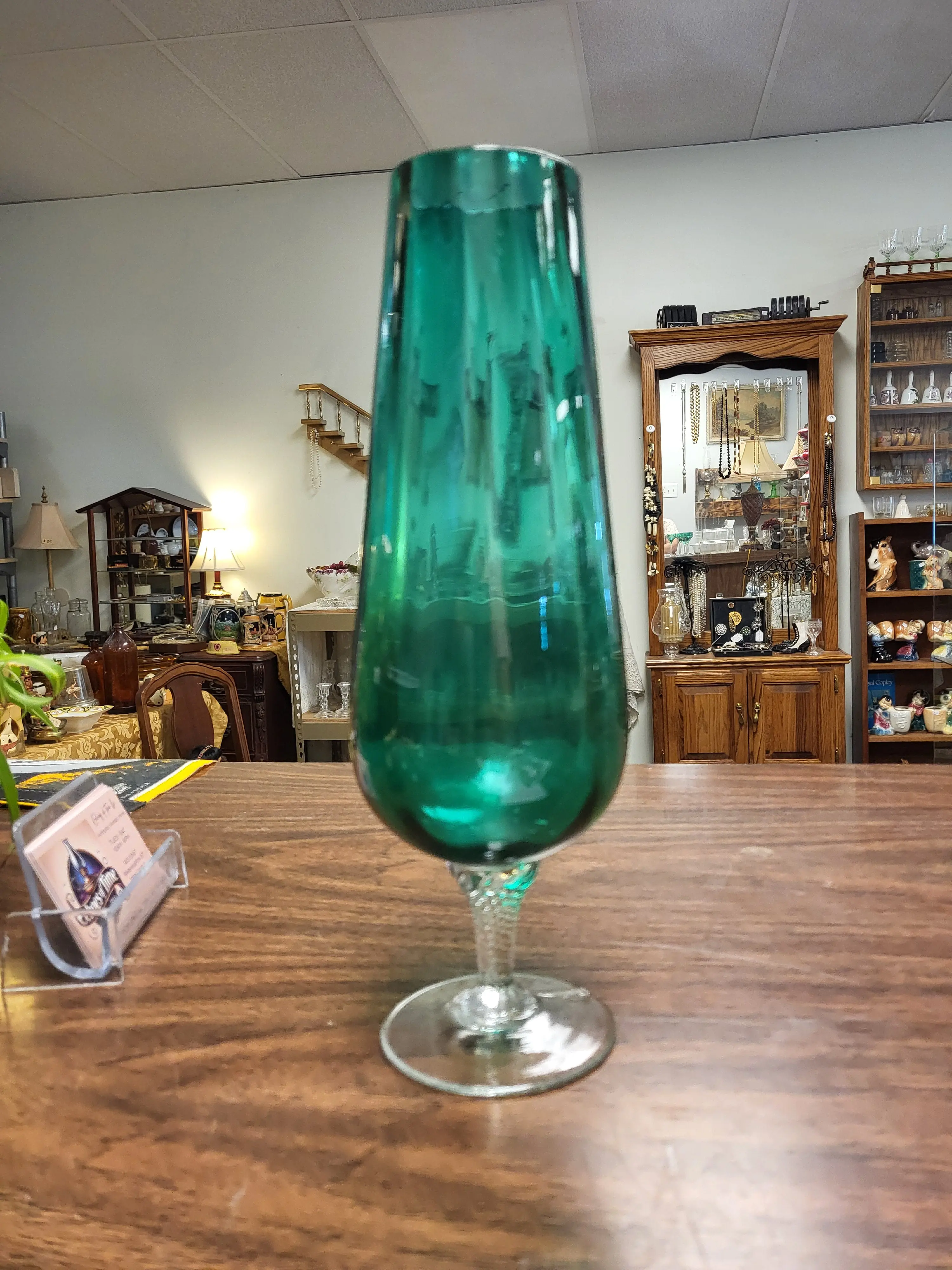 Empoli-Style Emerald Green Champagne Flute - 11in Tall Vintage Mid-Century Modern Italian Art Glass, Collectible for Vintage Art Glass Collectors, Special Occasion Toasting Stemware, Sparkling Wine Drinkware, Curio Cabinet Display Piece, Vibrant Bowl, Col