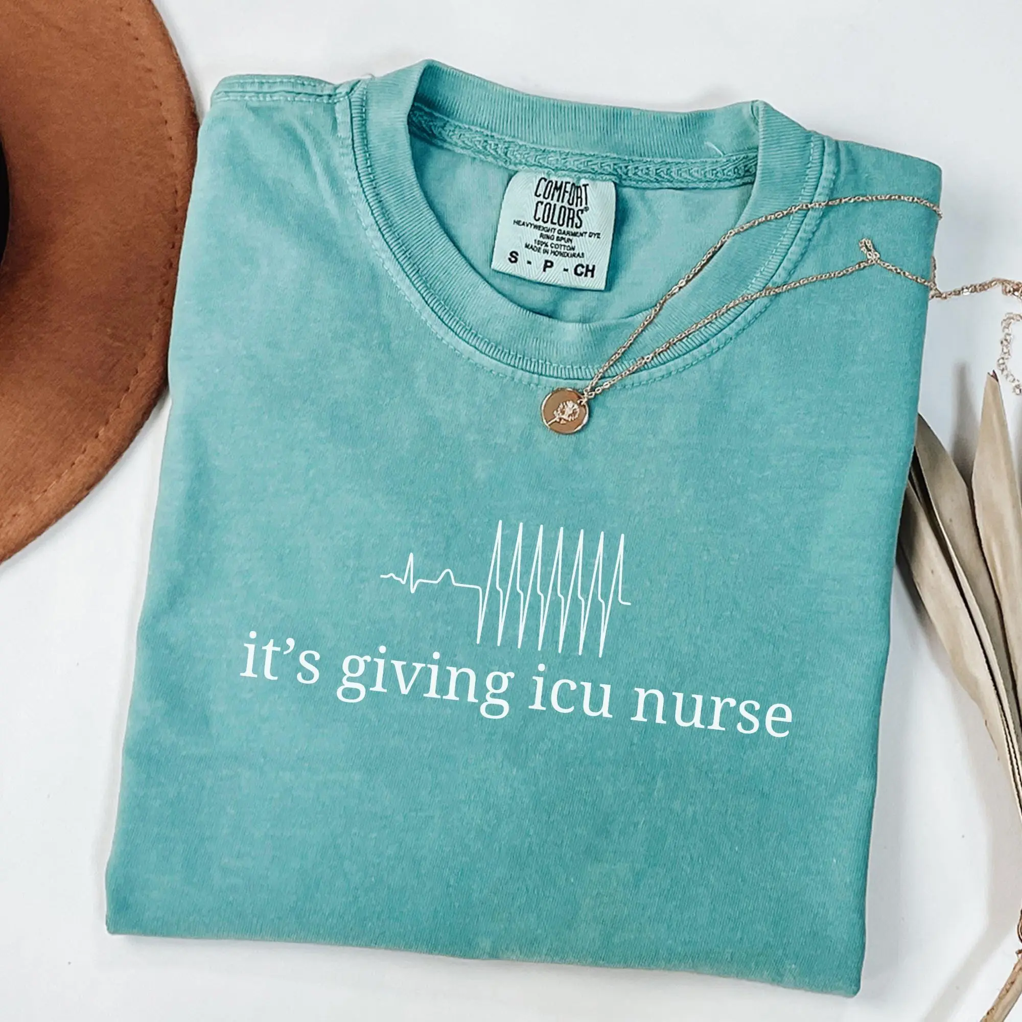 It's Giving ICU Nurse Shirt, Snarky Registered Nurse T-Shirt Sarcastic Nursing Meme Tee Funny Critical Care Nurse Gift Comfort Colors Tshirt