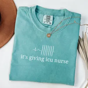 It's Giving ICU Nurse Shirt, Snarky Registered Nurse T-Shirt Sarcastic Nursing Meme Tee Funny Critical Care Nurse Gift Comfort Colors Tshirt