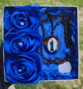 Santa Muerte Escapulario con rosas azules