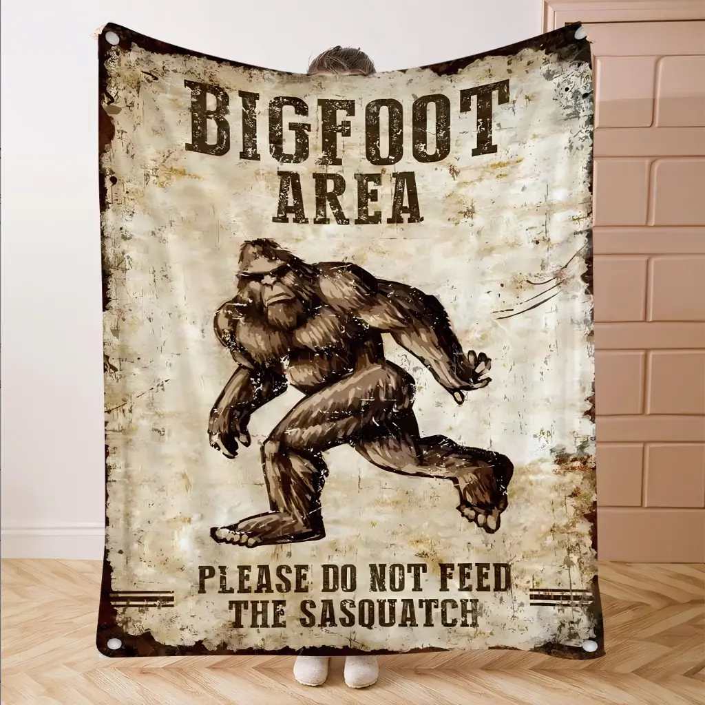 Bigfoot Print Flannel Throw Blanket for Sasquatch Lovers, Warm Throw Blanket, Soft Comfortable Cover, Unique Design, Perfect Christmas Gift, Home Decor, Winter Nights