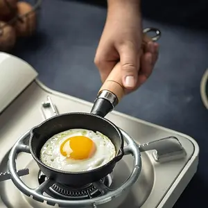 Cast Iron Mini Omelette Pan Egg Dumpling Pan Hot Oil Pan With Anti-scalding Handle Small Iron Pan Household Pan Set