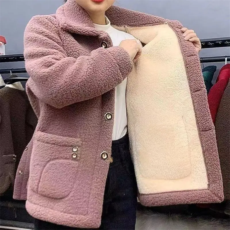 2025 New Winter Thick Velvet Single-Breasted Lamb Wool Women's Coat Mom Style Turn-Down Collar Pocket Faux Fur Warm Casual Jacket for Women Womenswear Tops