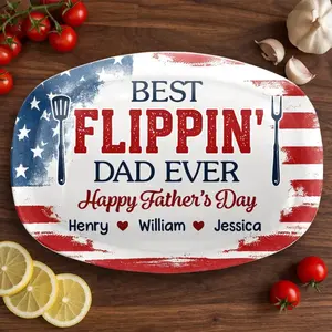 Personalized Father's Day BBQ Plastic Platter – Best Flippin’ Dad Ever Serving Tray Gift for Dad, Custom Names Patriotic Grill Plate Decor