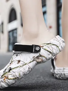 New Summer Autumn Men's Holes Sandals, Comfortable Thick Sole Beach Shoes, Versatile Outdoor Wear, One Shoe Two Uses, Trendy Design