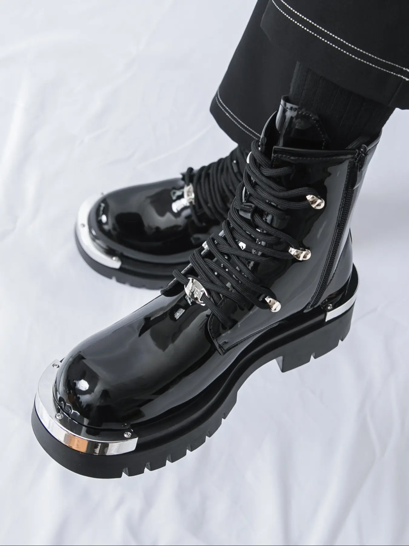Men's Thick Sole High-Top Rubber Boots, Metal Decorated British Style Side Zipper Motorcycle Boots, Casual Fashion Footwear, Casual Goth Boots