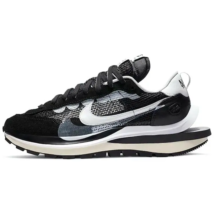 Nike VaporWaffle 'Black White' x sacai Men's Premium Lifestyle Sneaker with Round Toe Laces All Seasons Bold Design Reinforced Upper Responsive Cushioning, Shoe, Sports Shoes, Footwear, Athletic, Trainer, Casual, Urban Style, Lightweight, Lace-Up, Cushion