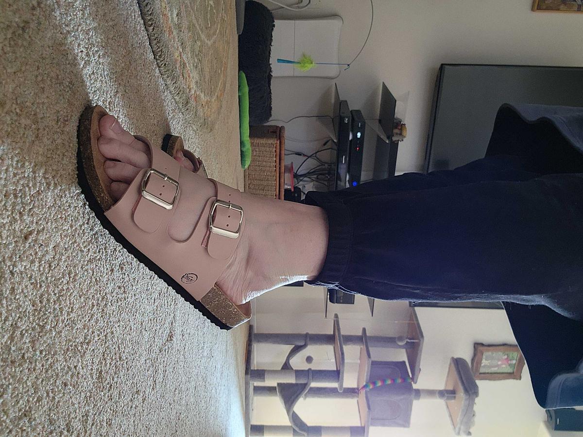 Item: Nude-pink, 9.5