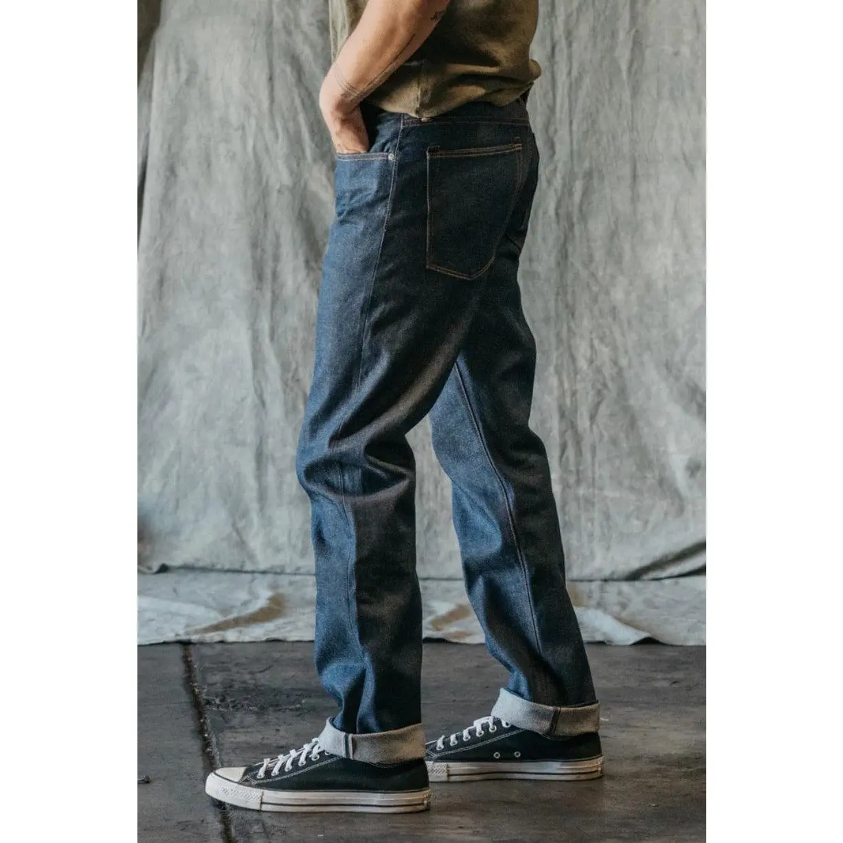 The Hammer Straight Natural Slub Indigo - Raw 12.5oz Selvedge