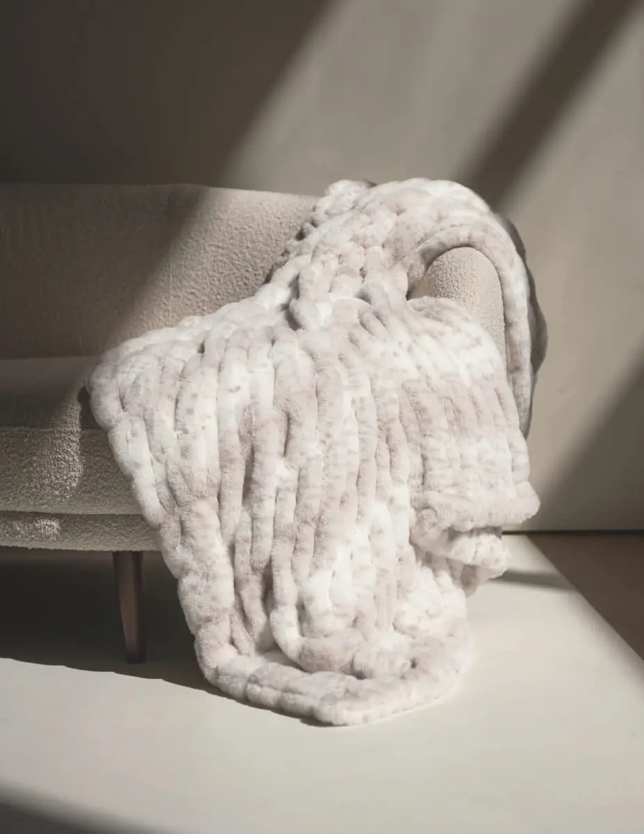 Hugs Cream Fawn Blanket