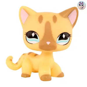 Mini Pet Shop Shorthair Cat  #886 with Accessories Cat Figure yellow stripe kitten