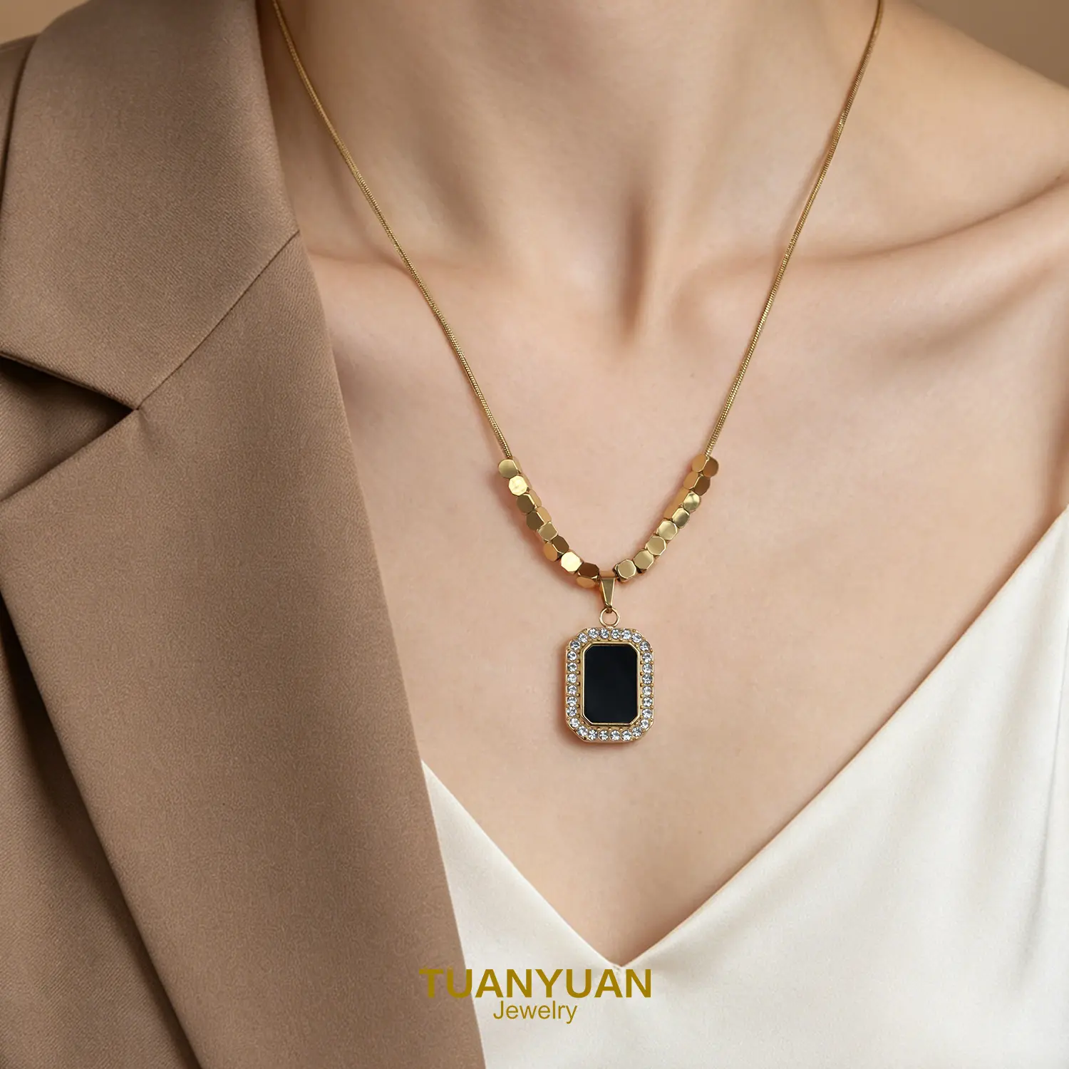 French Vintage-Style Black Square Pendant Necklace 5A Cubic Zirconia Necklace 18K Gold Plated Stainless Steel Abacus Beads Necklace Adjustable Jewelry For Women(40cm+5cm)