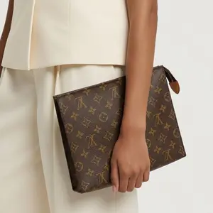 Pre-owned Louis Vuitton Canvas Toiletry Bags Toiletry Pouch Monogram 26