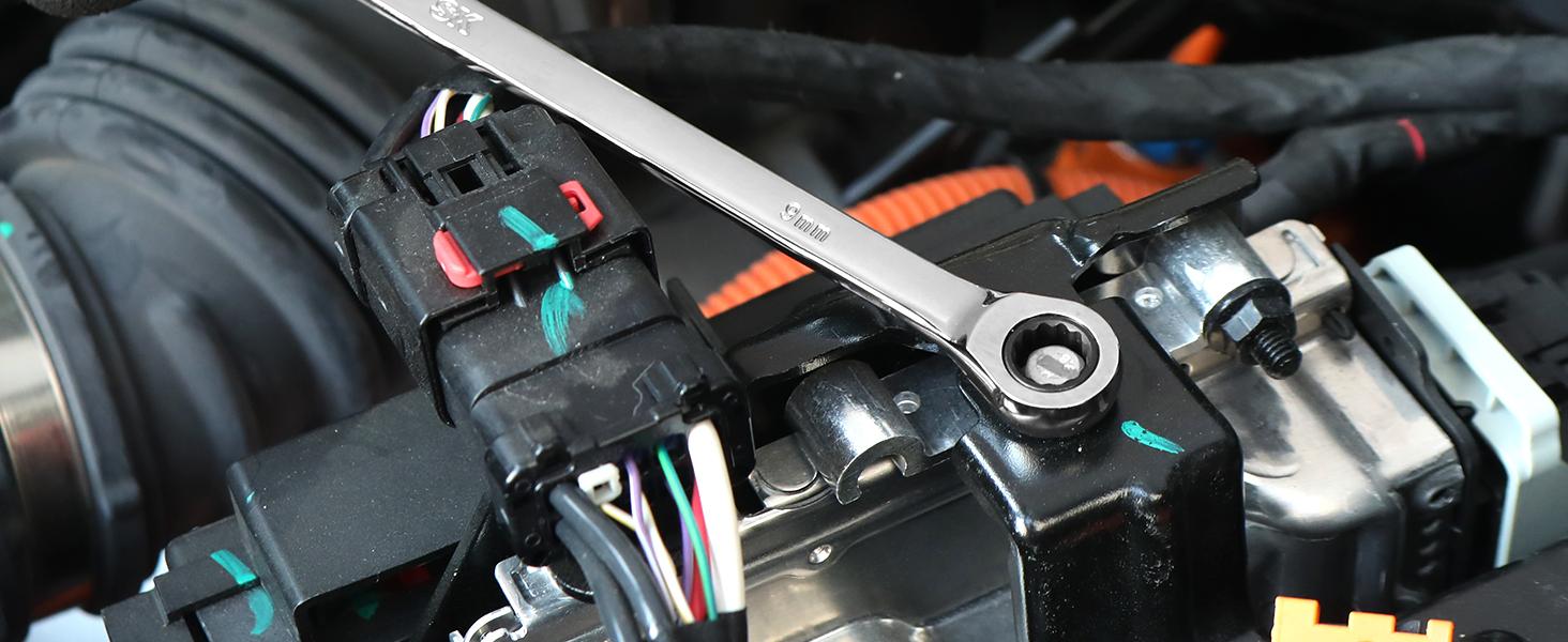 #backtoschool SK Extra Long Ratcheting Wrench Set, Double Box End Wrench Set, 12-Pack, Metric, 8 mm to 19 mm, 72-Tooth, Premium CR-V Construction, with Rolling Pouch