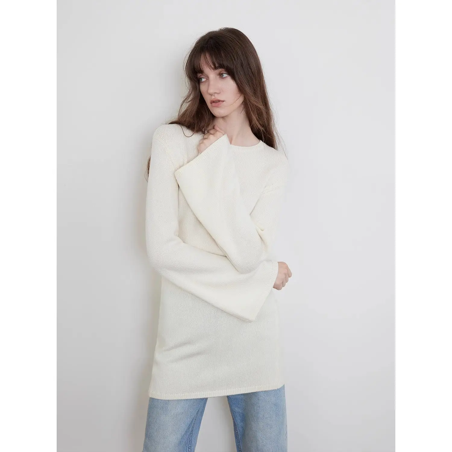 Merino Wool Fashionable Waist Slimming Trumpet Sleeve Sweater for Women Fabric Knitwear