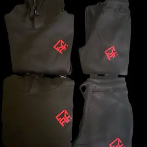 Lafamilia Logo Sweatsuit - Stylish Design with Logo, Comfortable Fit, Ideal for Everyday Wear