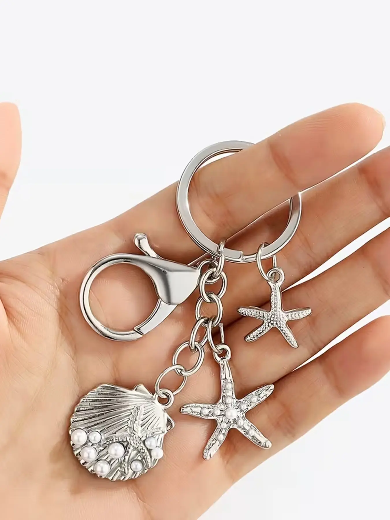 Korean-Style Minimalist Starfish Shell Pearl Keychain, Keychain For Purse, Ocean-Themed Pendant For Bags And Car Keys, Three-Dimensional Shell And Starfish Design, A Versatile Accessory For Seaside Vacations And Daily Commuting, Bag Charms