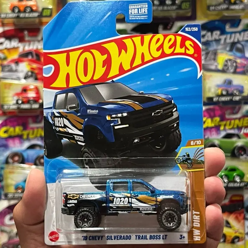 Hw Blue 2019 Chevy Silverado Trail Boss Diecast truck 1:64 scale