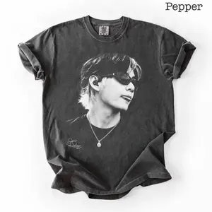 Kim TaeH in concert Vintage Shirt, Arirang Tour Shirt, KPOP Music Tee Unisex, Kpop Fan Gifts