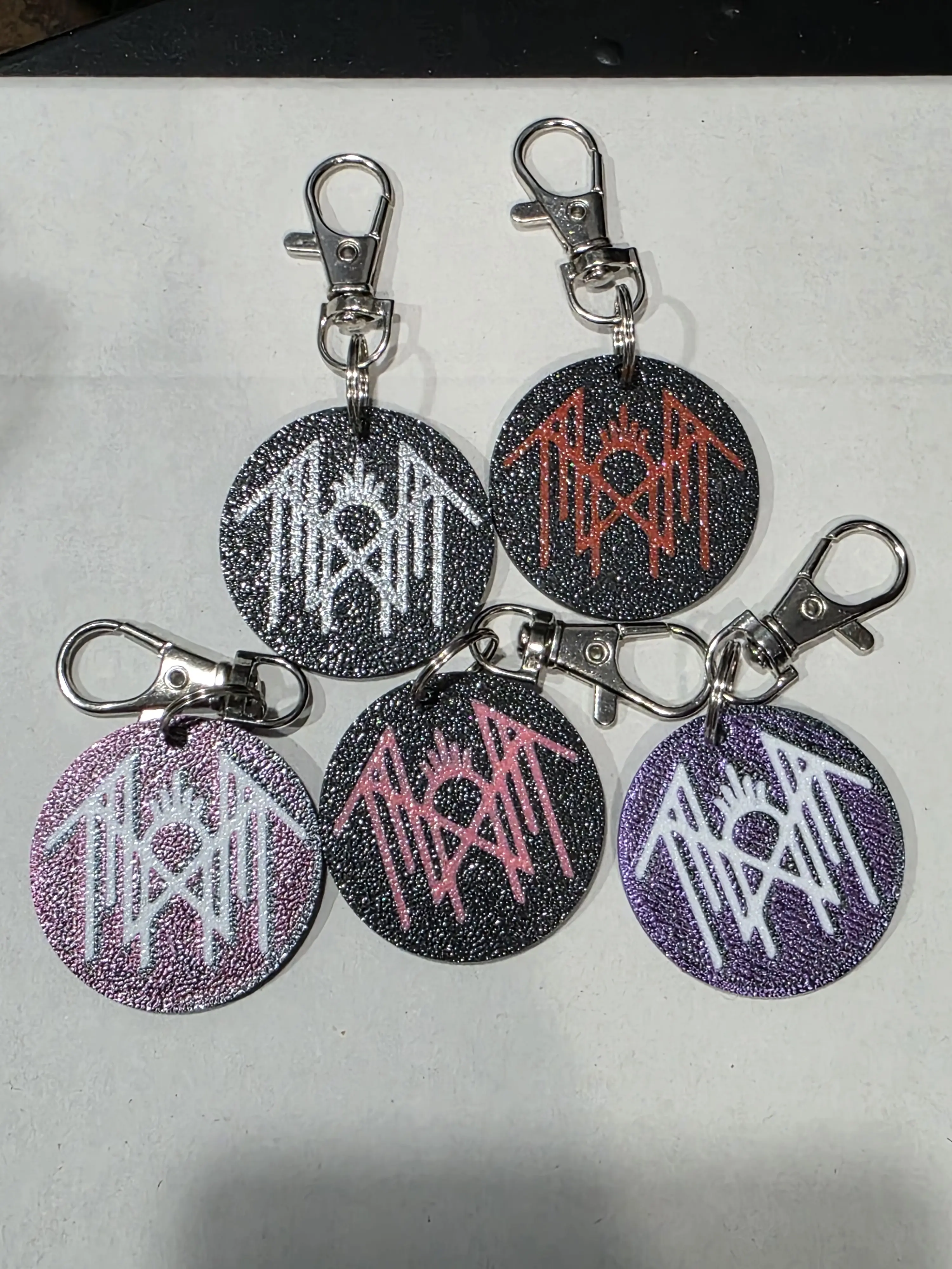 Sleep Token Logo 3D Printed Circular Pendant Keychain Charm - PLA Plastic, Minimalist, Stylish, Multiple Color Options, Fashion Costume Jewelry, Bag Charm Keychain Accessory, Bag Charm Keychains