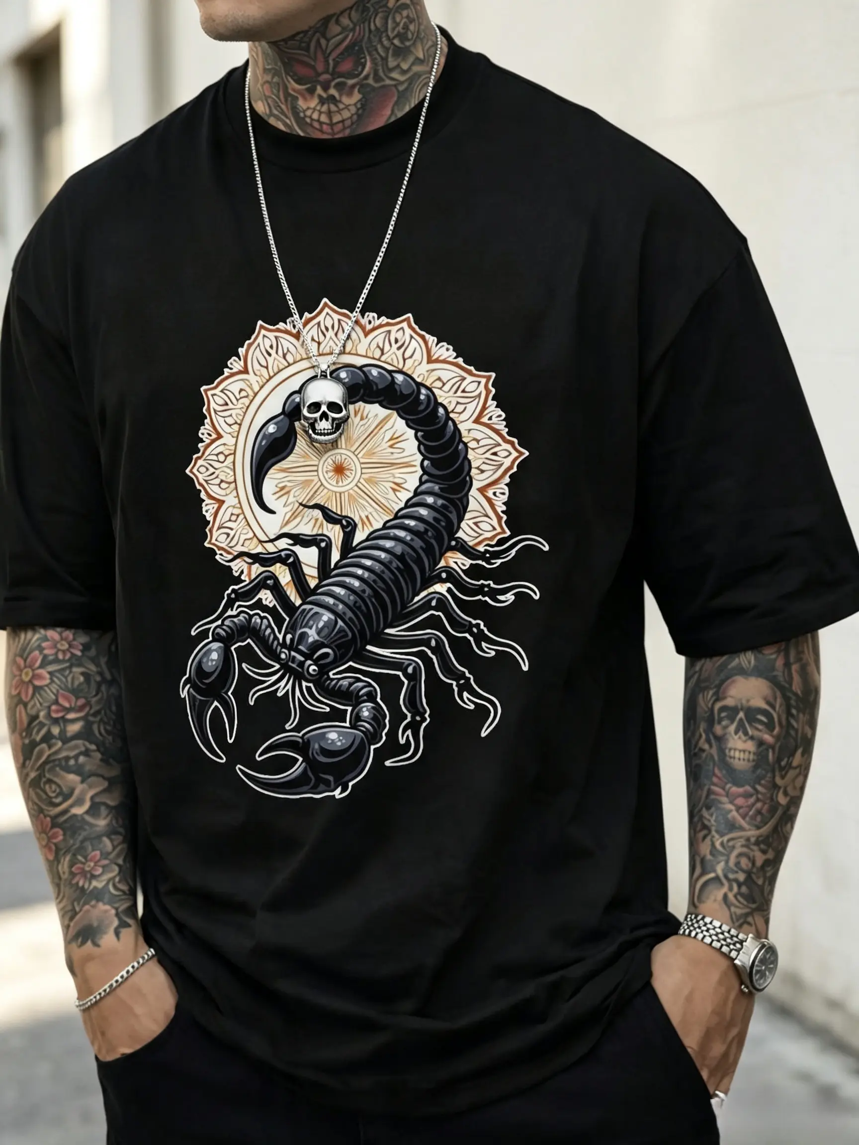 Men's Short-Sleeve Black Scorpion & Mandala Background T-Shirt, Round Neck Casual All-Season Menswear Top