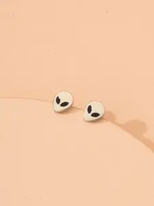 Alien Stud Earrings - Perfect for Fans of Science Fiction