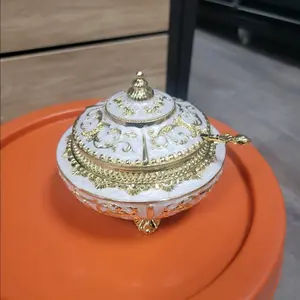 plate.Brass and Gold color. Pack