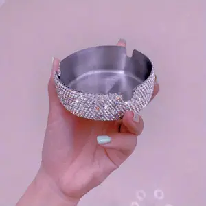Large Stainless Steel Ashtray with Diamond Inlay - Anti-Flying Design, Suitable for Living Room and Kitchen Home Decor (Silver, 3.15inch x 0.98inch x 3.15inch )