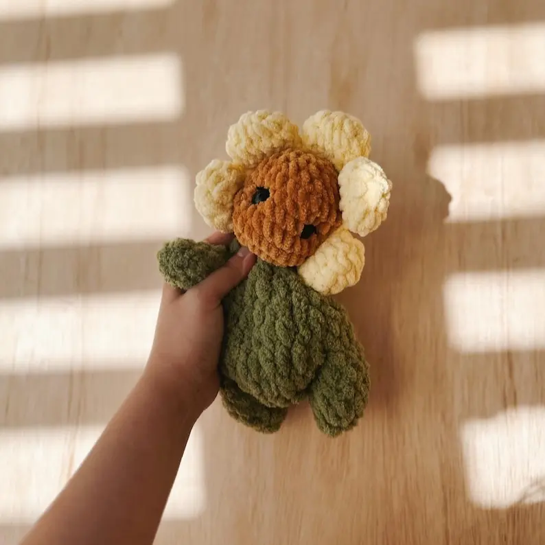 Bitty Groovy Flower Crochet / LOW SEW Crochet / Flower Crochet Plushie / Easter Crochet / Lovey Crochet Gift For Mom Gift For Girl