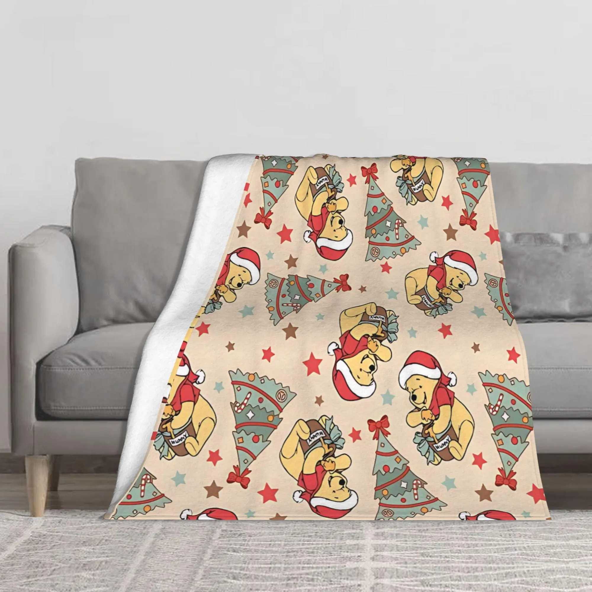 [SummerVibes] DISNEY CLASSIC Winnie the Pooh Christmas Fleece Blanket - Holiday Pattern with Santa Hat, Honey Jar & Christmas Tree - Soft Plush Throw for Kids & Adults, Cozy Winter Bedding or Sofa Cover, Perfect Gift for Christmas