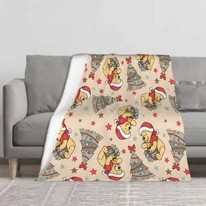DISNEY CLASSIC Winnie the Pooh Christmas Fleece Blanket - Holiday Pattern with Santa Hat, Honey Jar & Christmas Tree - Soft Plush Throw for Kids & Adults, Cozy Winter Bedding or Sofa Cover, Perfect Gift for Christmas