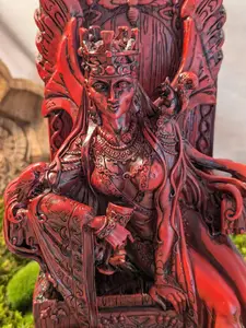Celtic Queen Medb Statue Large Maeve Seated Goddess Figurine Irish Mythology Figure Altar Deity Sacred Feminine Maab Faerie Queen Warrior