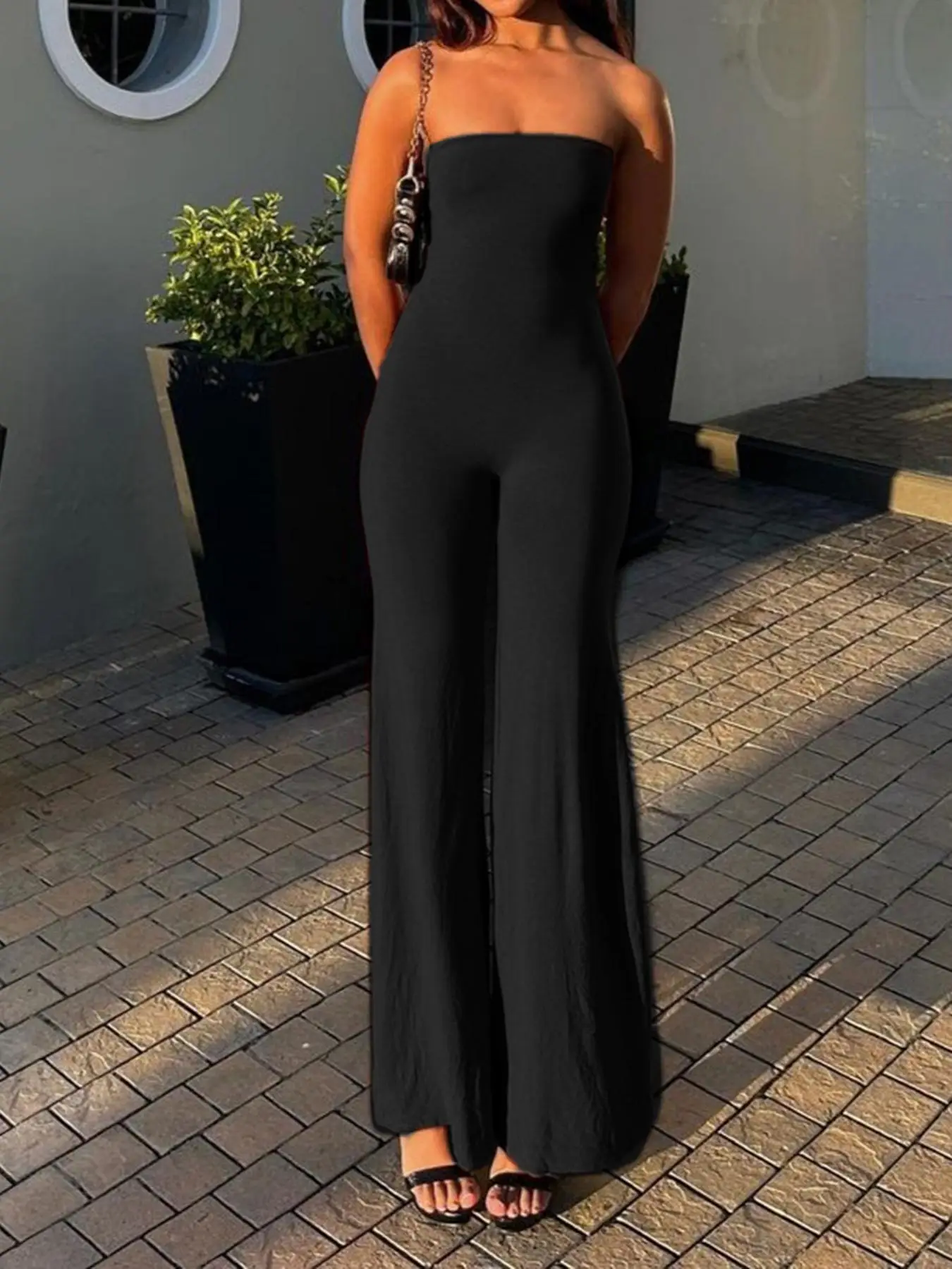 Women's Solid Backless Wide Leg Tube Jumpsuit, Chic Comfort Basic Minimalist Sleeveless Jumpsuit for Summer, Lady's Clothes for Daily Wear, Womenswear