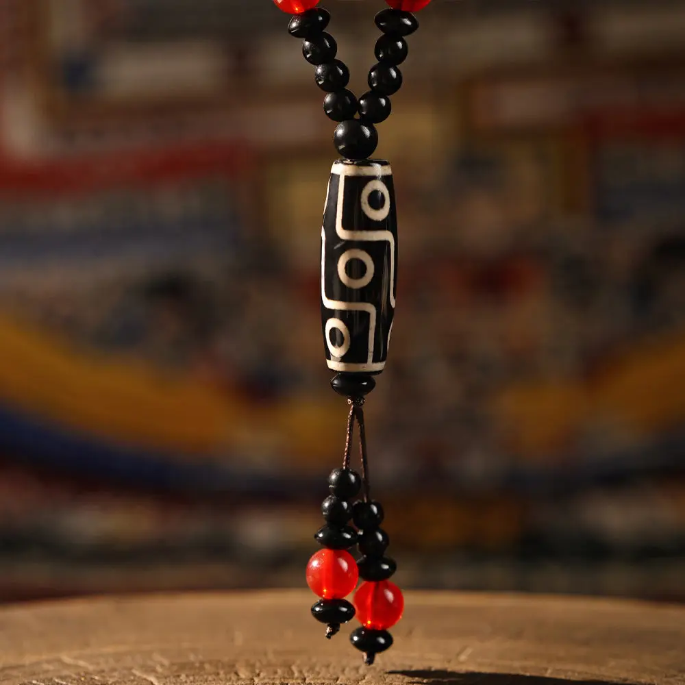 Agate Nine-Eyed Dzi Pendant Necklace