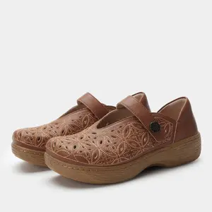 Opheliah Worn Cognac Breeze Shoe