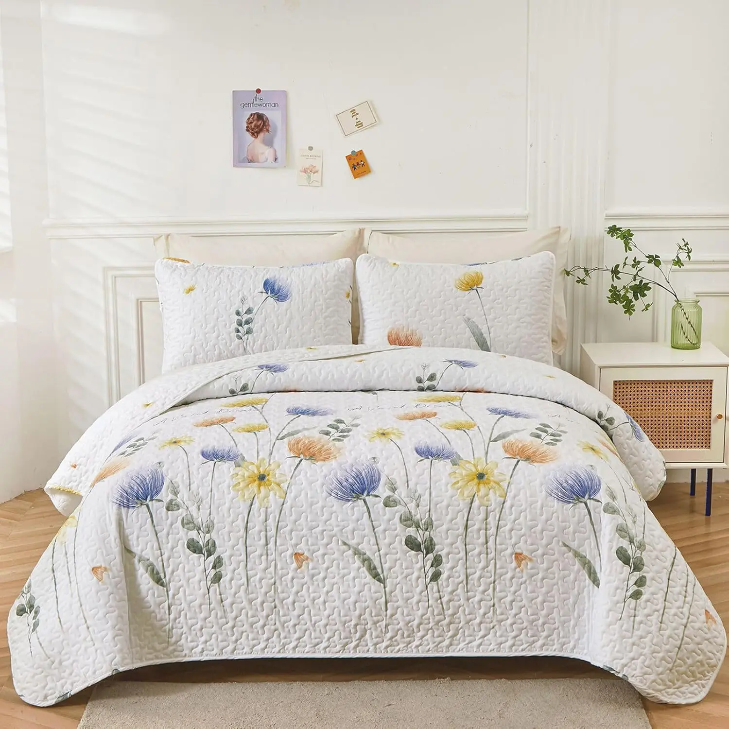 Floral Set Twin Size, Blue Yellow Bedspreads 2 Pieces Cute Bedding Set Lightweight Farmhouse Soft White Coverlet Bed Sets for Summer Women 68"x86"