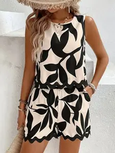 Two-piece women's black-and-white leaf pattern sleeveless top + shorts light and fresh style casual fashion set vacation two-piece set Fashion Style Sets, suitable for spring and summer vacation, light social afternoon tea, leisure street, seaside wear
