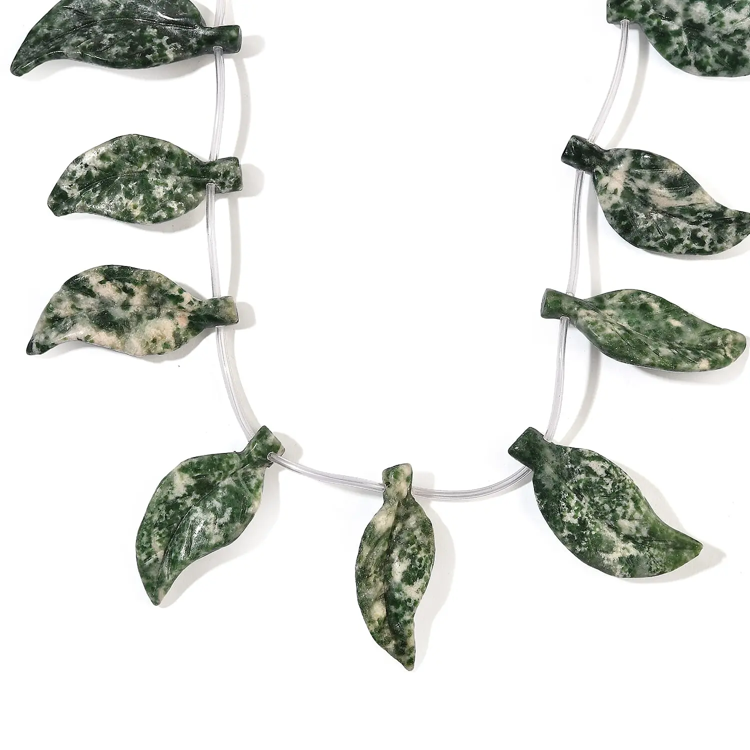 Green Agate Carved Leaf Necklace (16 Inches) 295.30 ctw