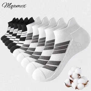 6 Pairs of Unisex SportsSocks,Suitable for Outdoor TravelCycling Hiking Climbing BasketballBaseball Running,Best HalloweenChristmas Gift for Men WomenSweat Absorbent Comfort Fit Casual Socks Sporty Sock Design year-round use chicken leg sock dark