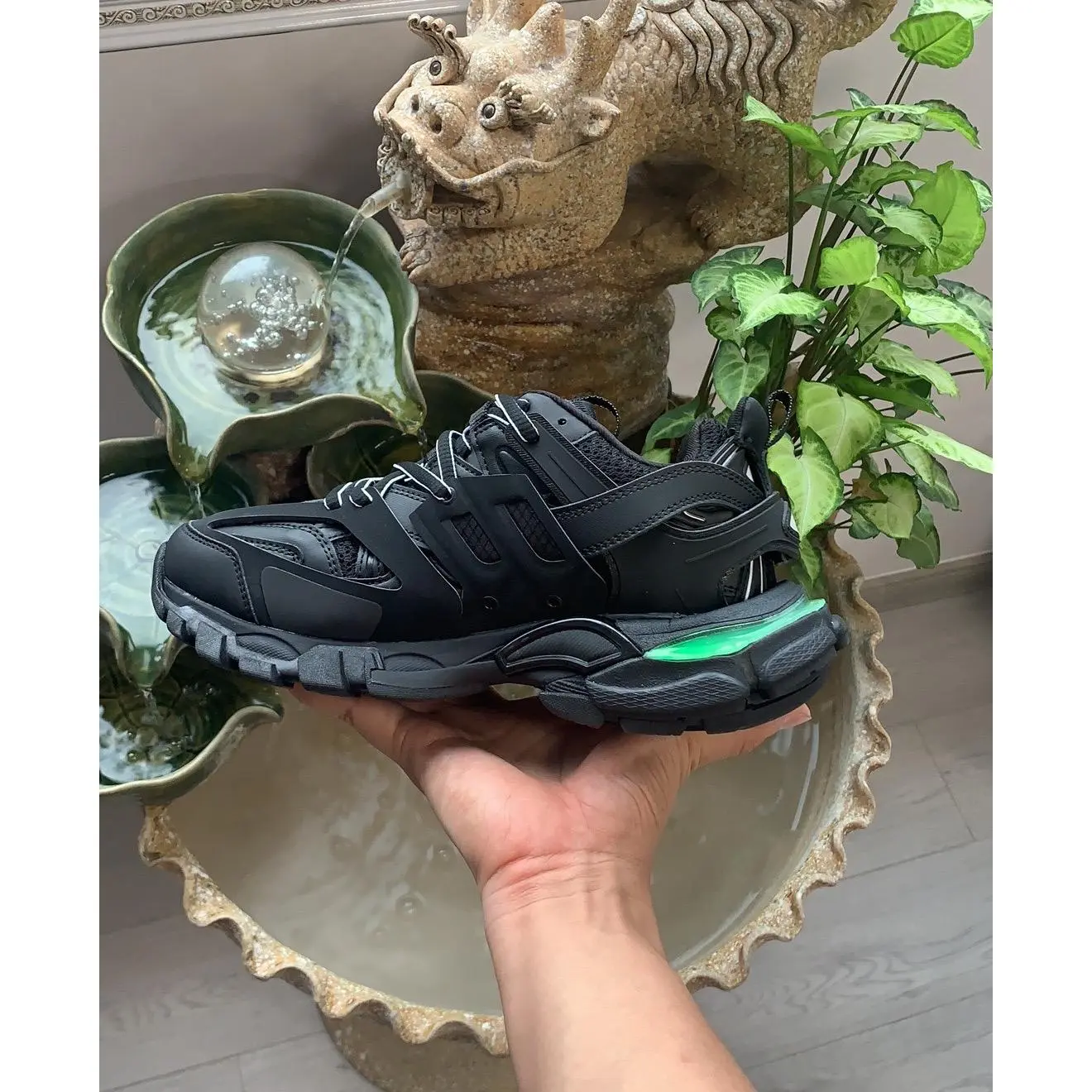 Couple boot Casual Shoes Breathable 3.0 track Plat Dad Shoes with LED Comfortable and luxurious sneakers  shoes
