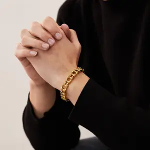 Directly sold by the manufacturer, popular bracelet: titanium steel men's bracelet, rock-style personalized motorcycle chain, bicycle bracelet