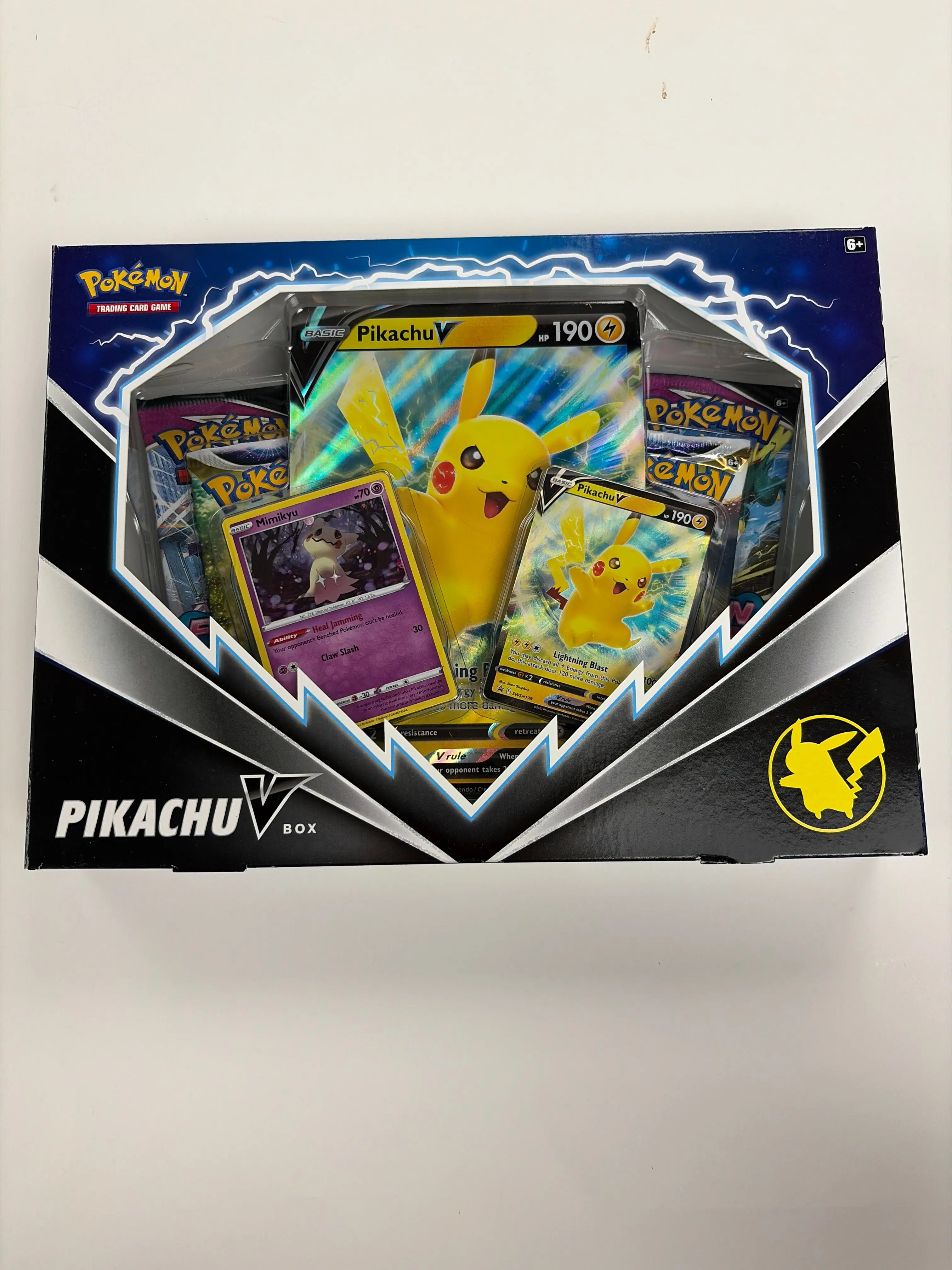 New Pokémon Pikachu V Factory Sealed Box - 2 Evolving Skies Packs, 2 Brilliant Stars Packs