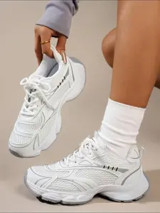 Women's Breathable Thick Sole Running Shoes, Mesh Design, Height Increasing Sole, Round Toe Comfort, Casual Sports Sneakers, Workout Sneakers, Athletic Running Shoes, Running Training Shoes, Sporty Running Fashion, Running Training Footwear